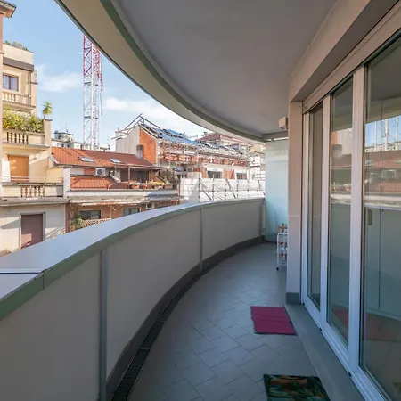 Apartament Elegante E Luminoso Con Box Auto A Pochi Passi Da Metropolitana M4