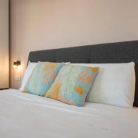 Apartament Elegante E Luminoso Con Box Auto A Pochi Passi Da Metropolitana M4 Mediolan