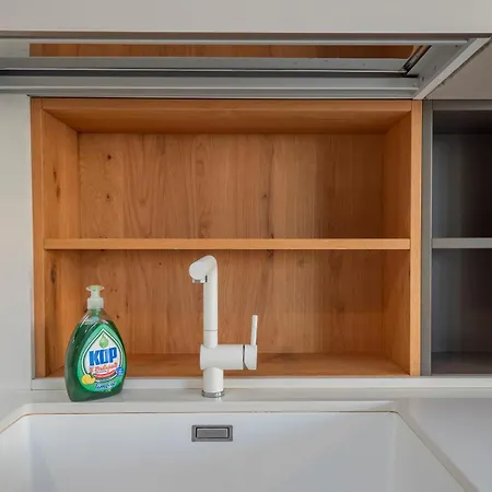 Elegante E Luminoso Con Box Auto A Pochi Passi Da Metropolitana M4 Apartament *